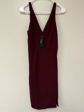 Lulu's Deep Burgundy Autumn Wedding Guest Dress NWT Medium Fall V-Neck Midi